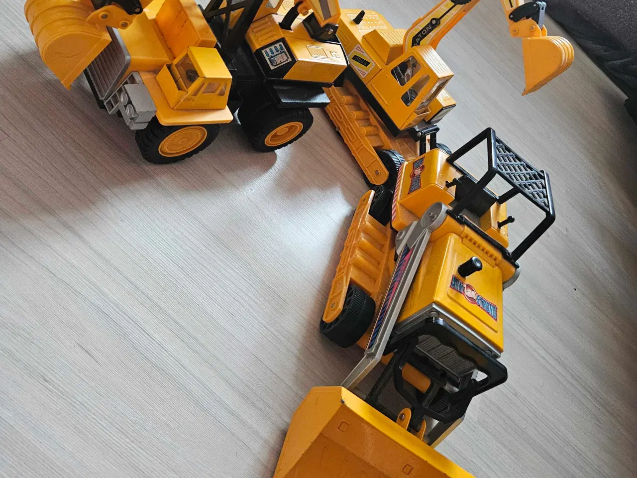 Billede 5 - Ældre legetøjs maskiner 