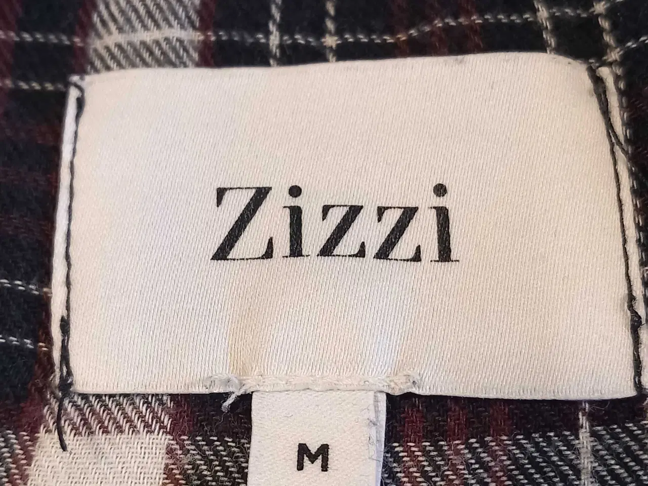 Billede 8 - ZIZZI skjorte str M (46) 