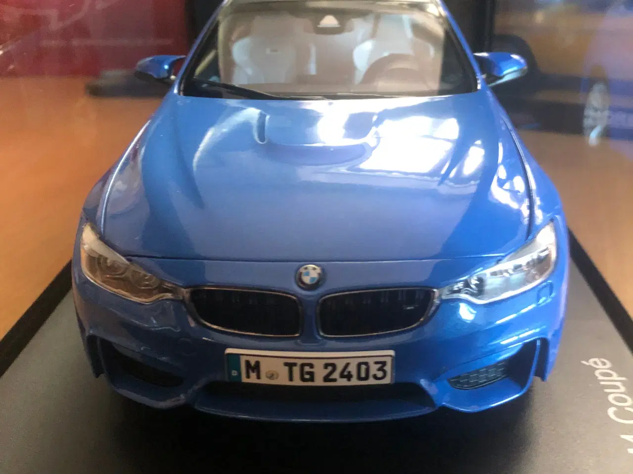 Billede 5 - 1:18 BMW M4 Competion