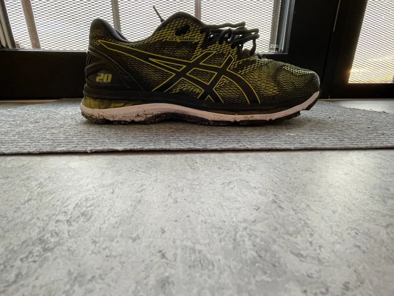 Billede 4 - Asics GEL-Nimbus 20 løbesko sælges