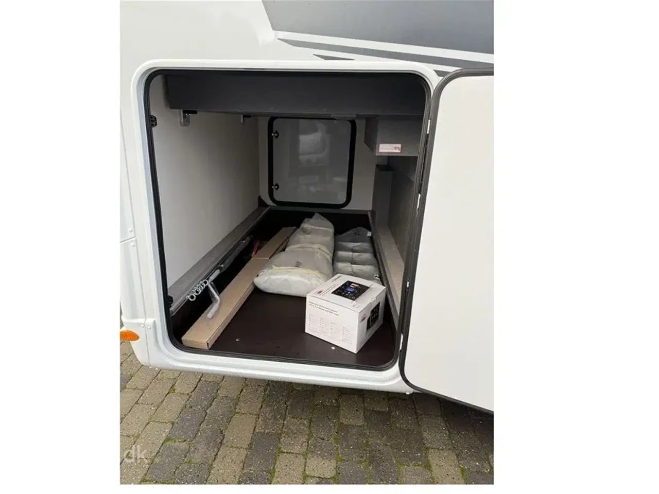 Billede 22 - 2026 - Etrusco I 7400 QBC Scandic Edition   Etrusco by Hymer er Italiensk Elegance og Komfort fra Hinshøj Caravan