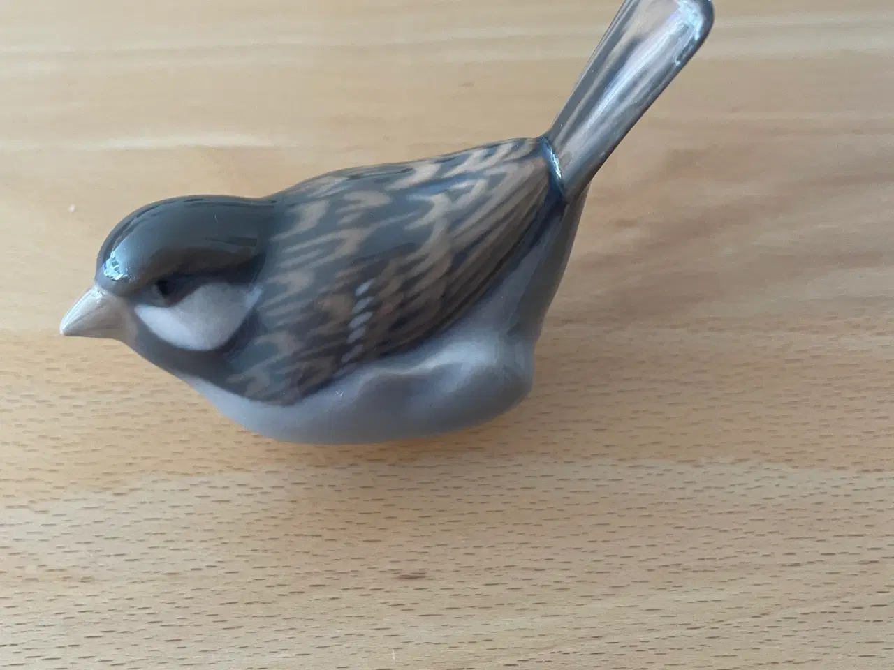 Billede 4 - Royal Copenhagen gråspurve.