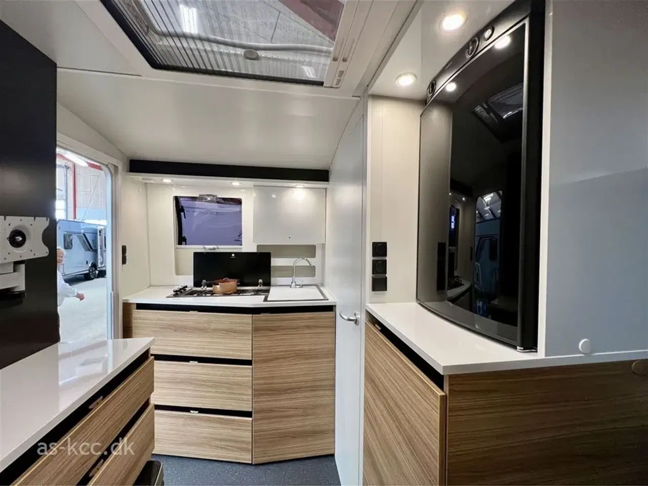 Billede 5 - 2020 - Adria Action 361 LH Panorama   Adria Action 361 LH  .Cykelholder, Isabella Sunshine Plus fortelt