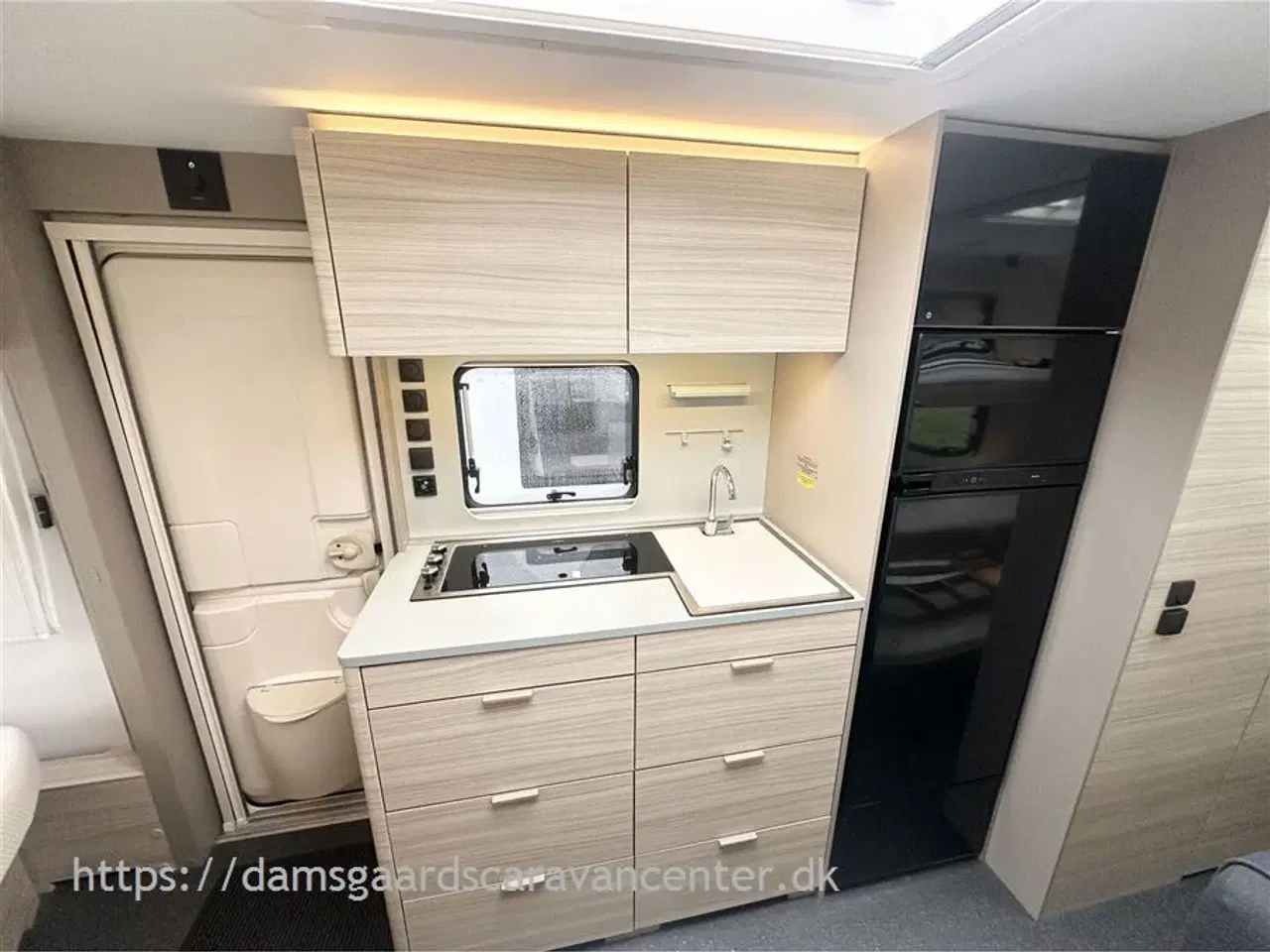 Billede 11 - 2022 - Adria Altea 552 PK Dobbeltseng-3-Køjer-Gulvtemp.-Mover-Telt