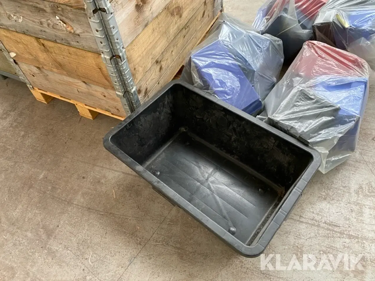 Billede 3 - Plastikkasser blandet