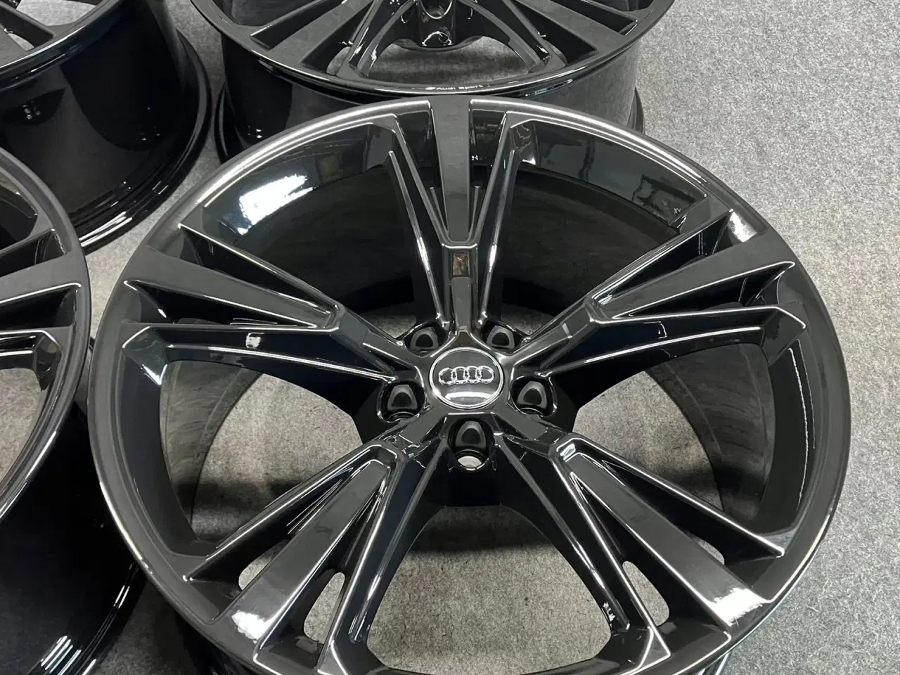 Billede 4 - ALUFÆLGE AUDI Q7 Q8 4M8 21"