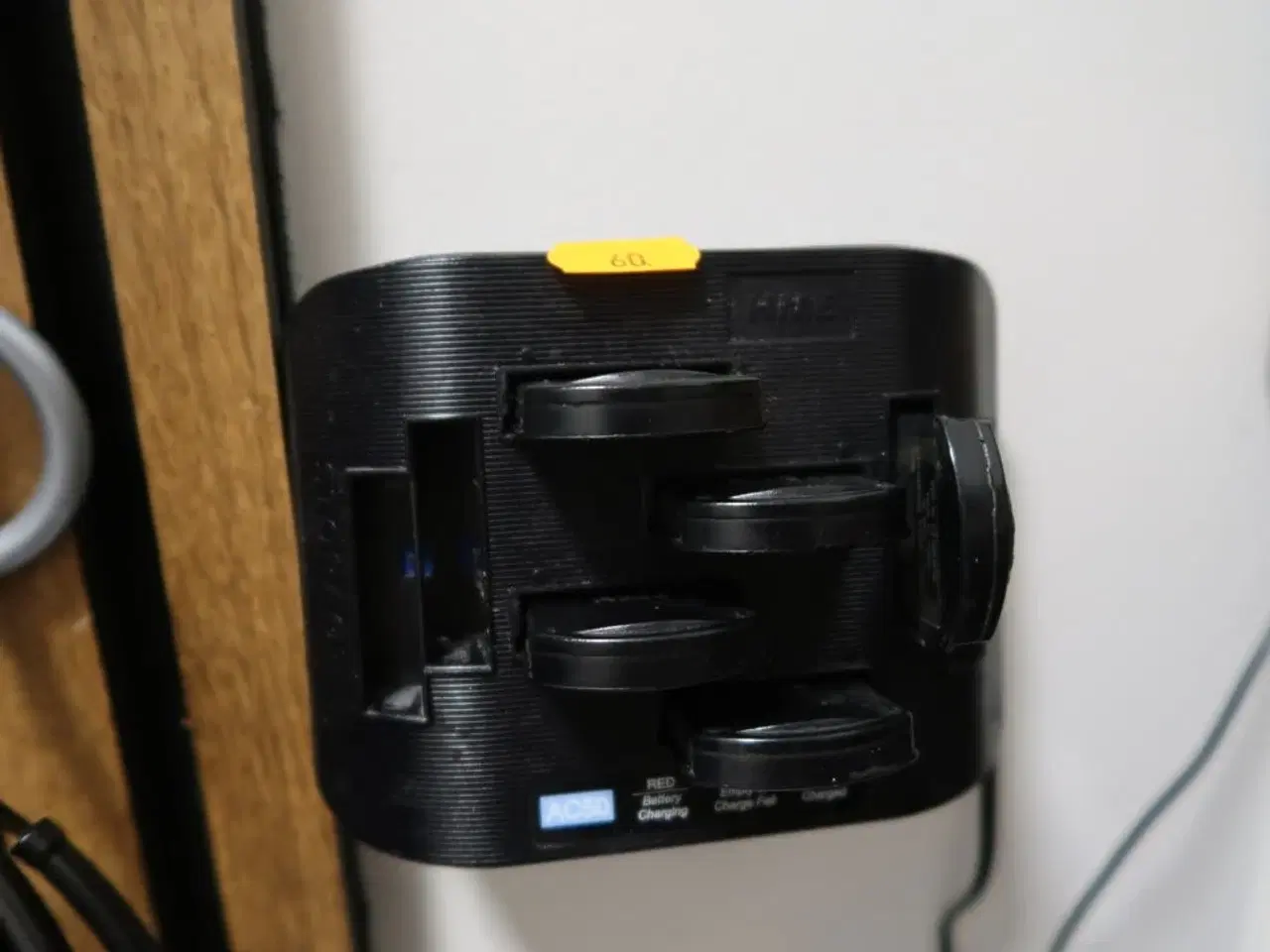 Billede 2 - 5 stk. headsets med batterier og lader