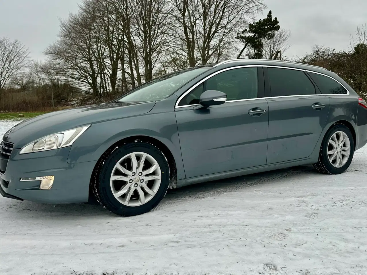 Billede 2 - Lav km. som ny bil.