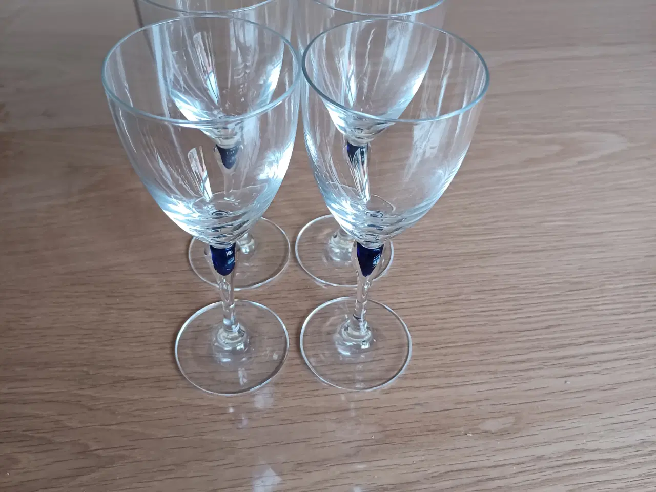 Billede 10 - 94 stk Blå Safir krystal glas