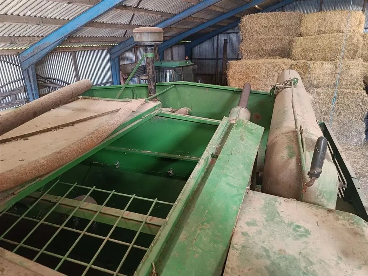 Billede 18 - John Deere 1042 med 10 fod