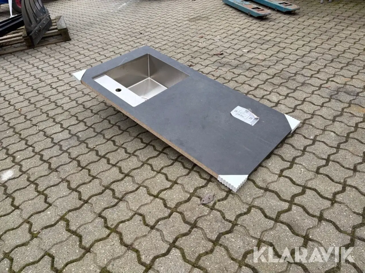 Billede 10 - Bordplade med nedsænket håndvask
