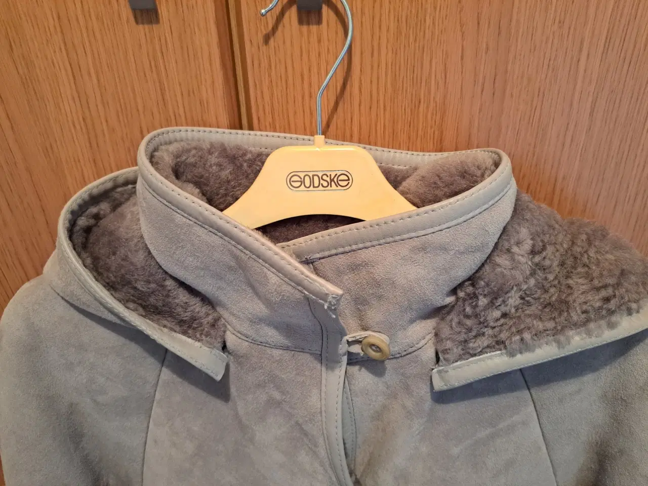 Billede 3 - Rulamsfrakke ... Pæn, velholdt og 100% ægte rulam