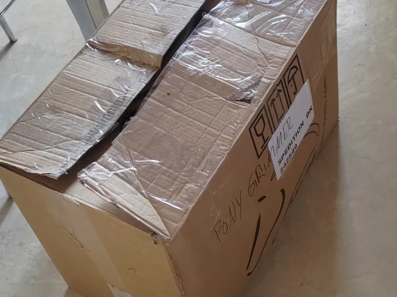 Billede 5 - Stor kasse blandede bøjler