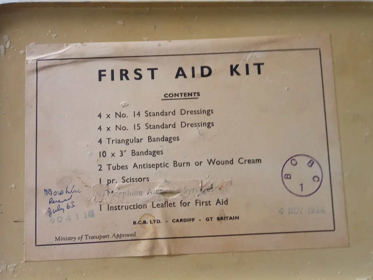 Billede 2 - First Aid Kit ( gammel )