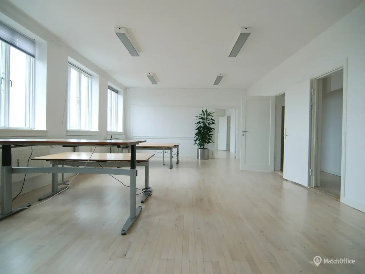 Billede 6 - Stort lyst kontor med altan i velfungerende kontorfællesskab