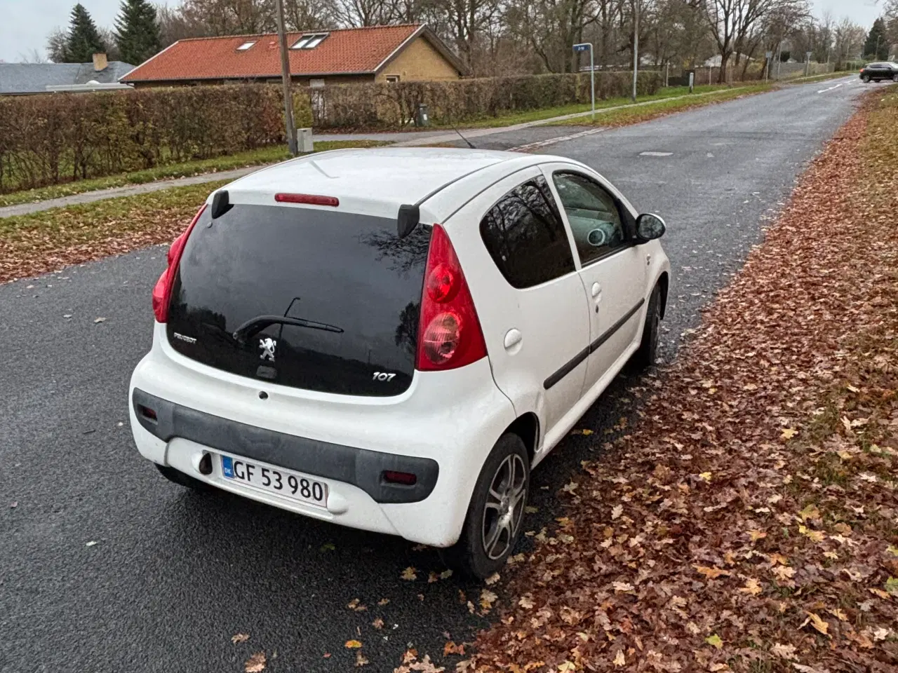 Billede 3 - Nysynet 107 årg 12’ lav Km