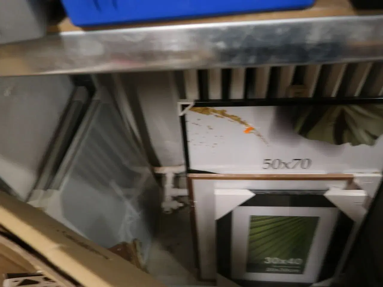 Billede 8 - Lagerreol med indhold