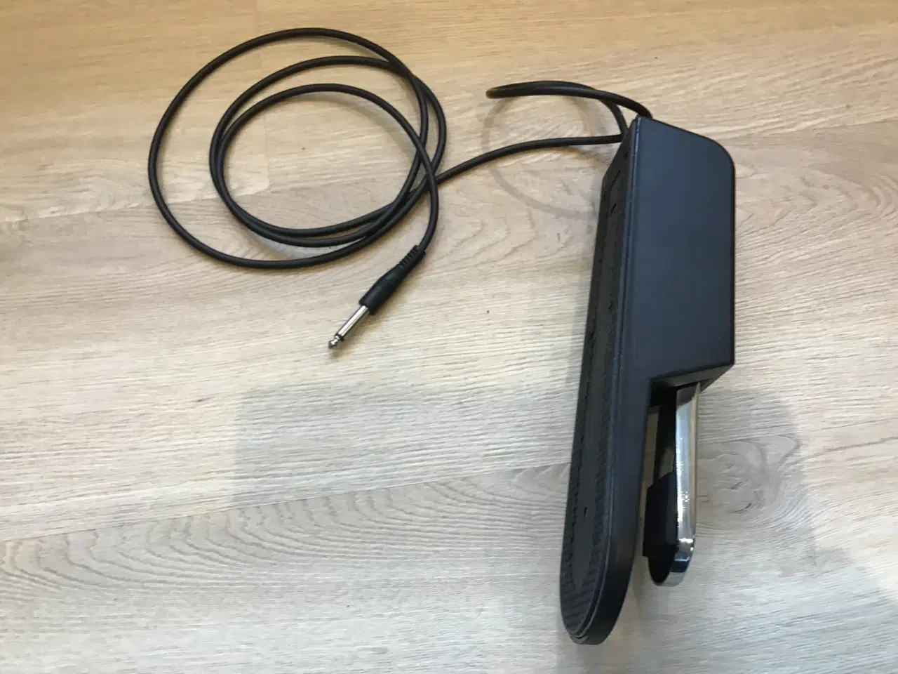 Billede 2 - Sustainpedal til keyboard