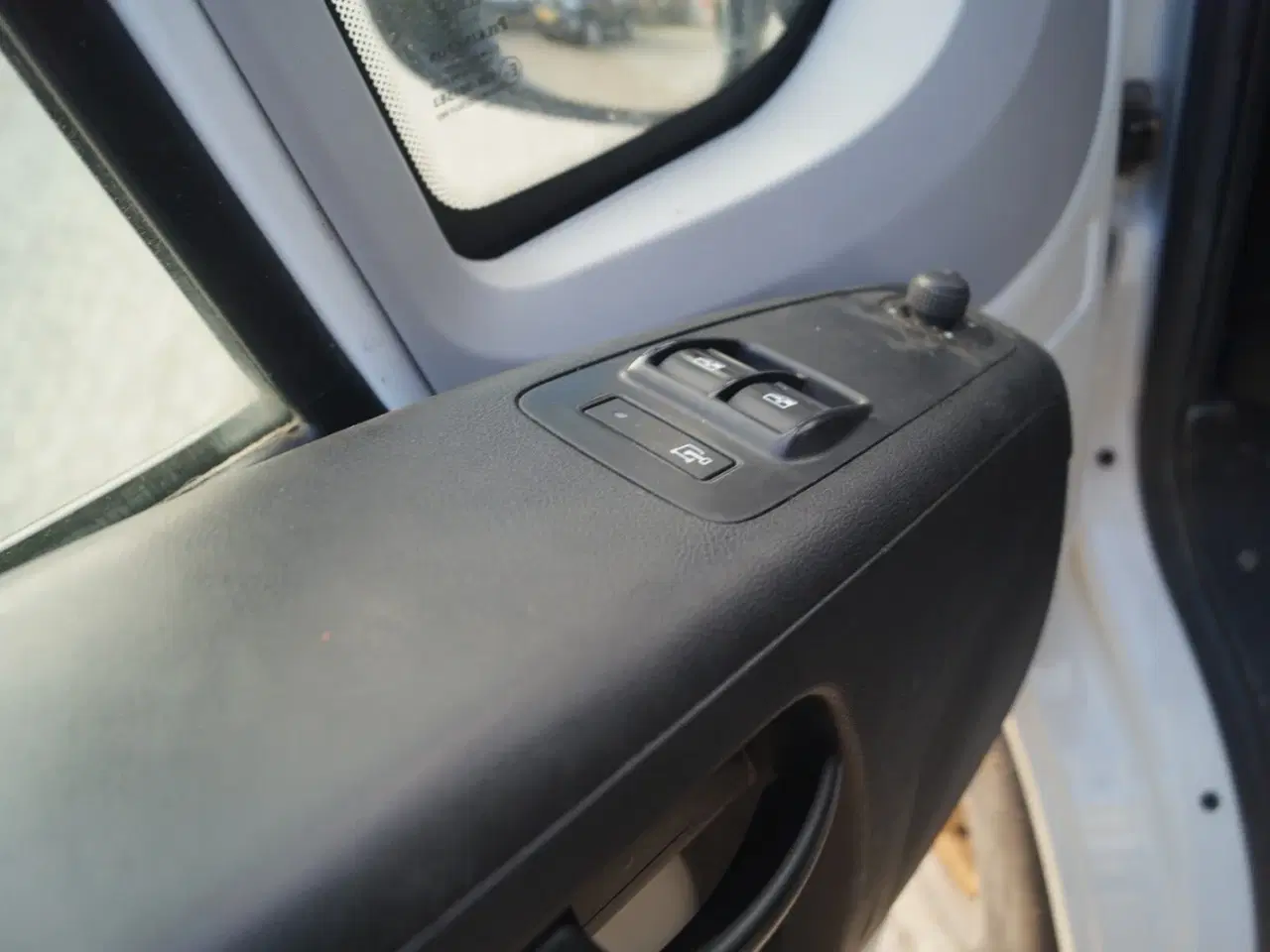 Billede 4 - Peugeot Boxer 330 2,2 HDi 130 Kassevogn L2H2