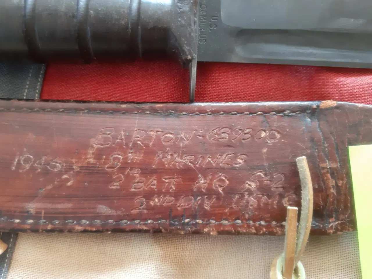 Billede 2 - US WW2 Kabar med Navn på skede.