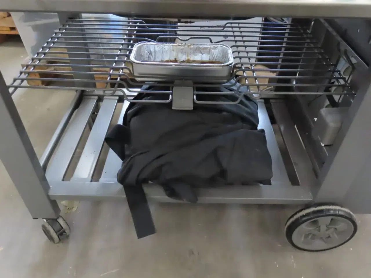 Billede 9 - Gasgrill WEBER