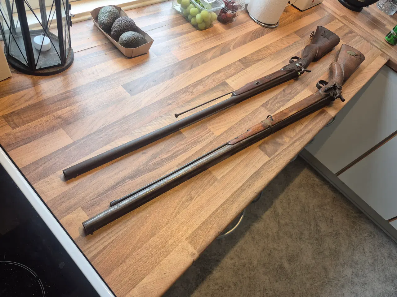 Billede 4 - 2 flotte antikke sortkrudts perkussionlås rifler. 