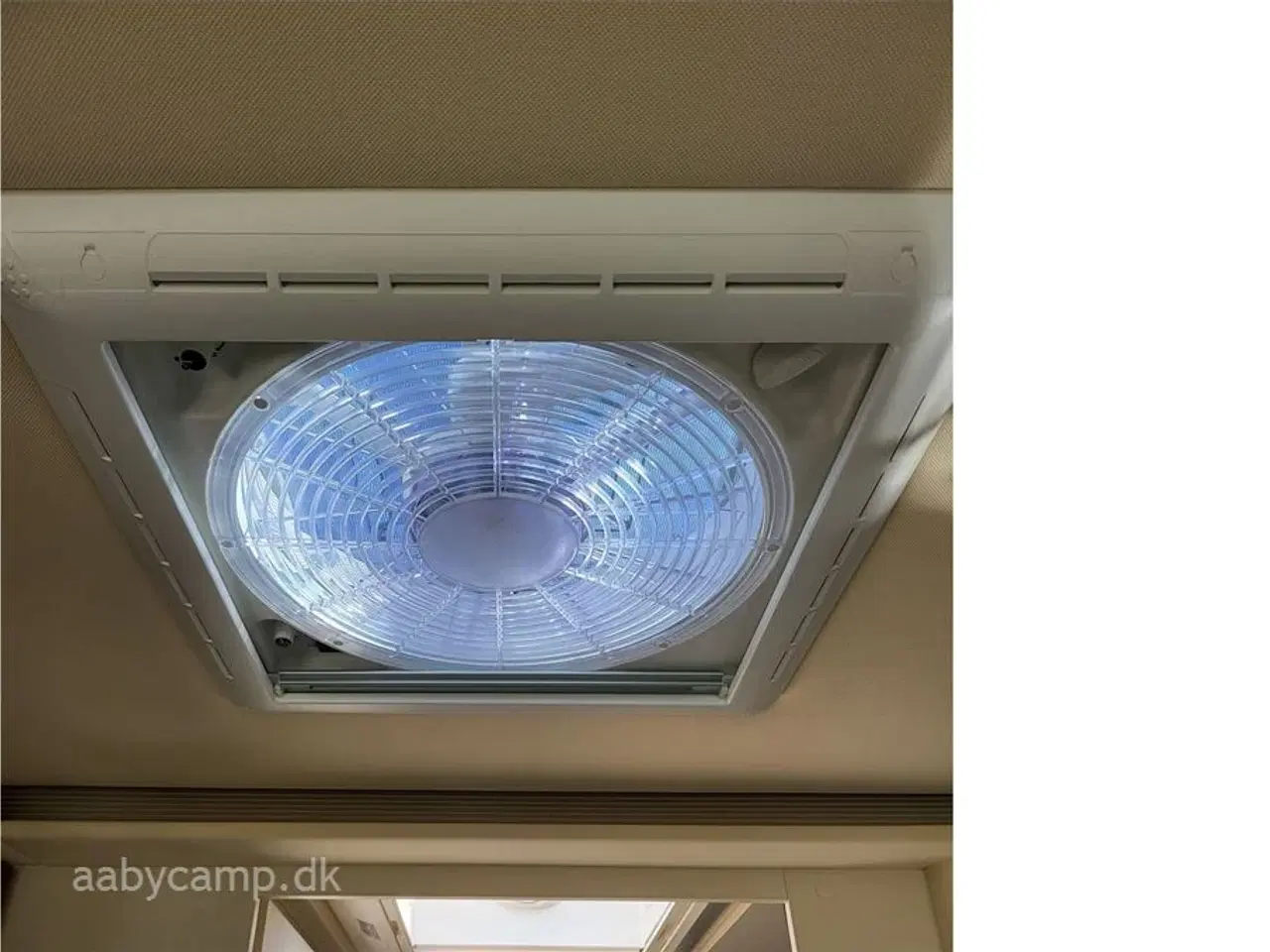 Billede 19 - 2024 - Euramobil Integra 890 QB Eura Mobil Integra I 890QB - Alde - Klima - Markise - Lithium batteri & Solar