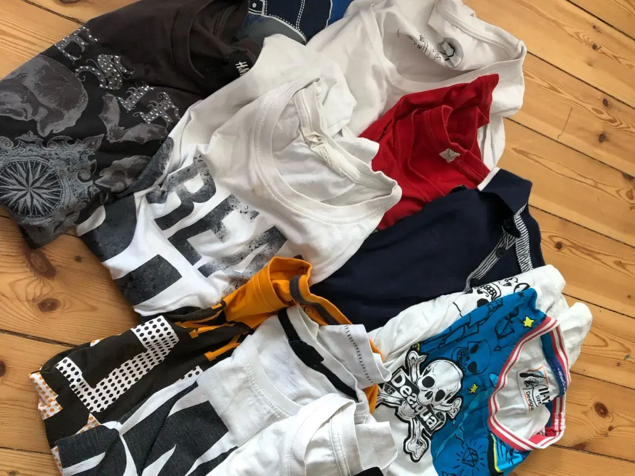 Billede 2 - 49 stk blandet tøj 10-12 år