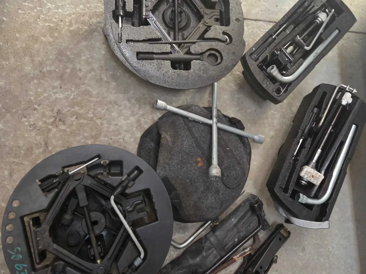 Billede 5 - 12V dækkompressor, dækskum, dunkkraft