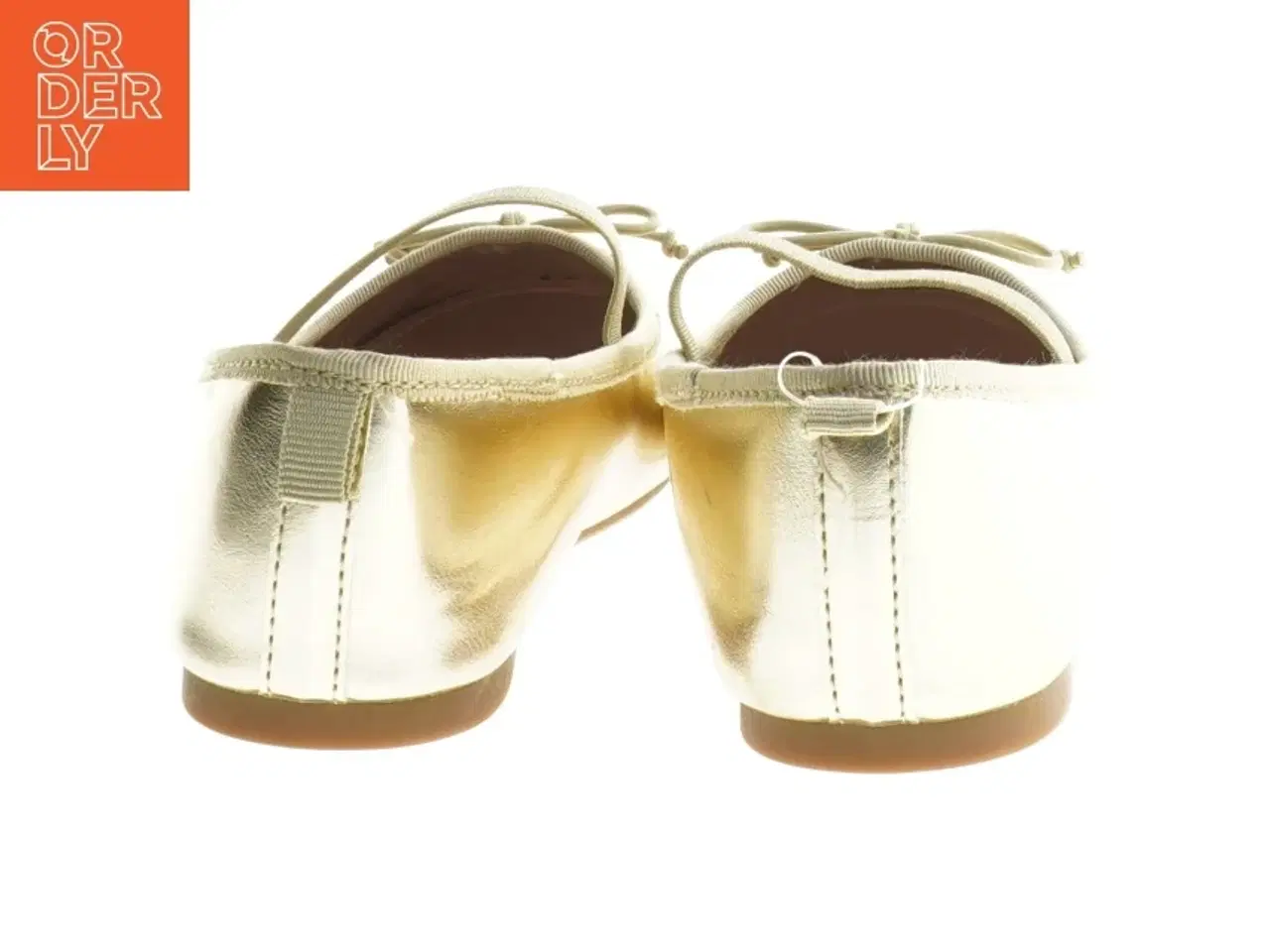 Billede 2 - Guld ballerina sko til børn fra H&M (str. 33 )