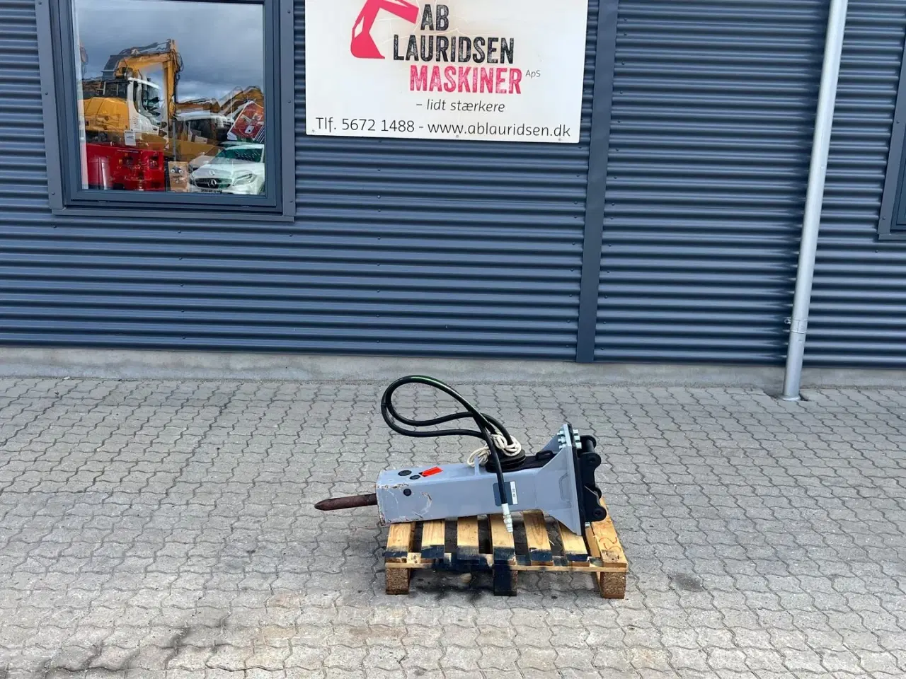 Billede 1 - Epiroc 77kg oliehammer til 2-3 tons maskine SOM NY!