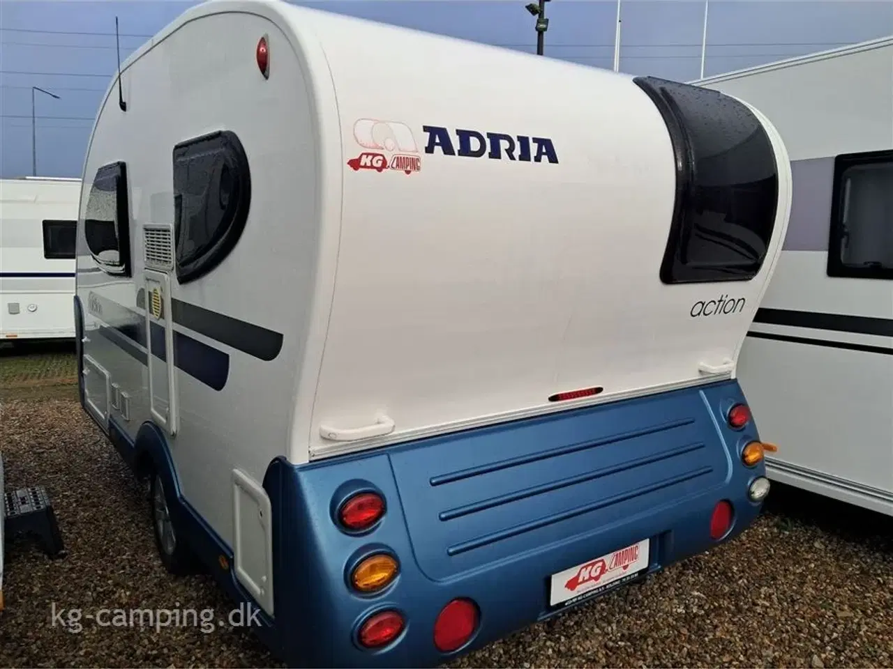 Billede 3 - 2014 - Adria Action 361 LH Kompakt og stilfuld campingvogn med lav totalvægt.
