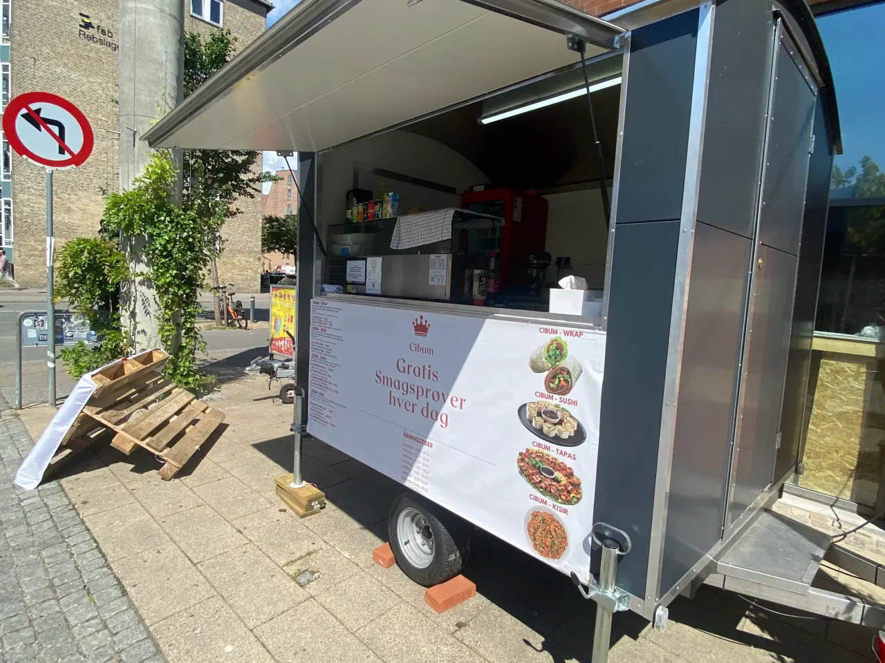 Billede 2 - Madvogn/ salgsvogn / pølsevogn/ foodtruck