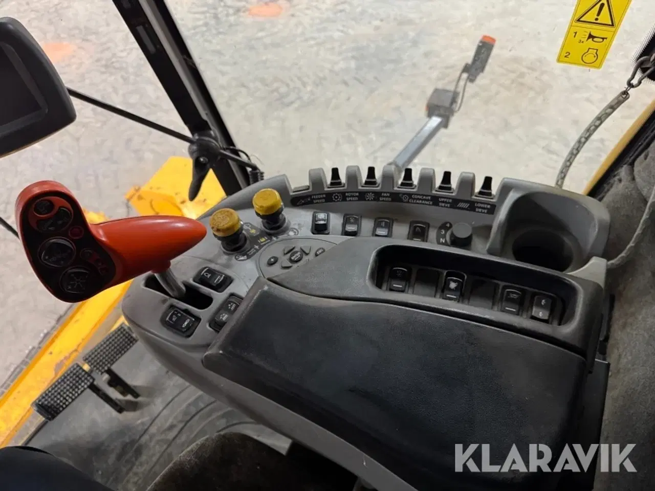 Billede 6 - Mejetærsker New Holland CX880 321