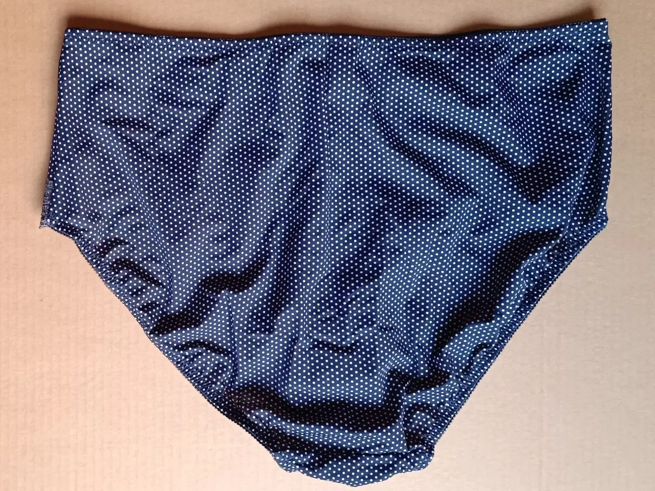 Billede 2 - Blå/lilla trusse i størrelse 2XL