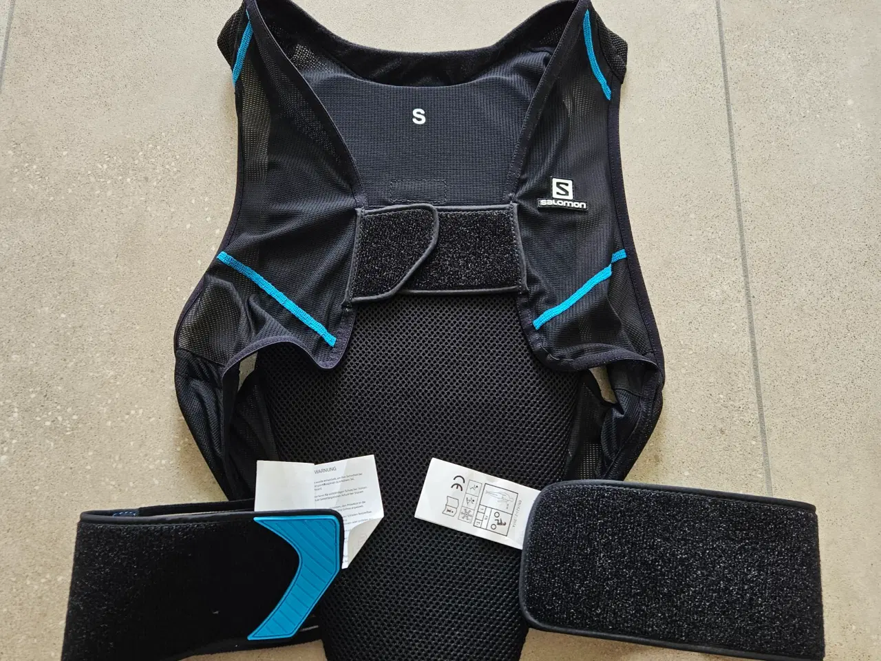 Billede 2 - Salomon Flexcell3 Men Small Rygskjold