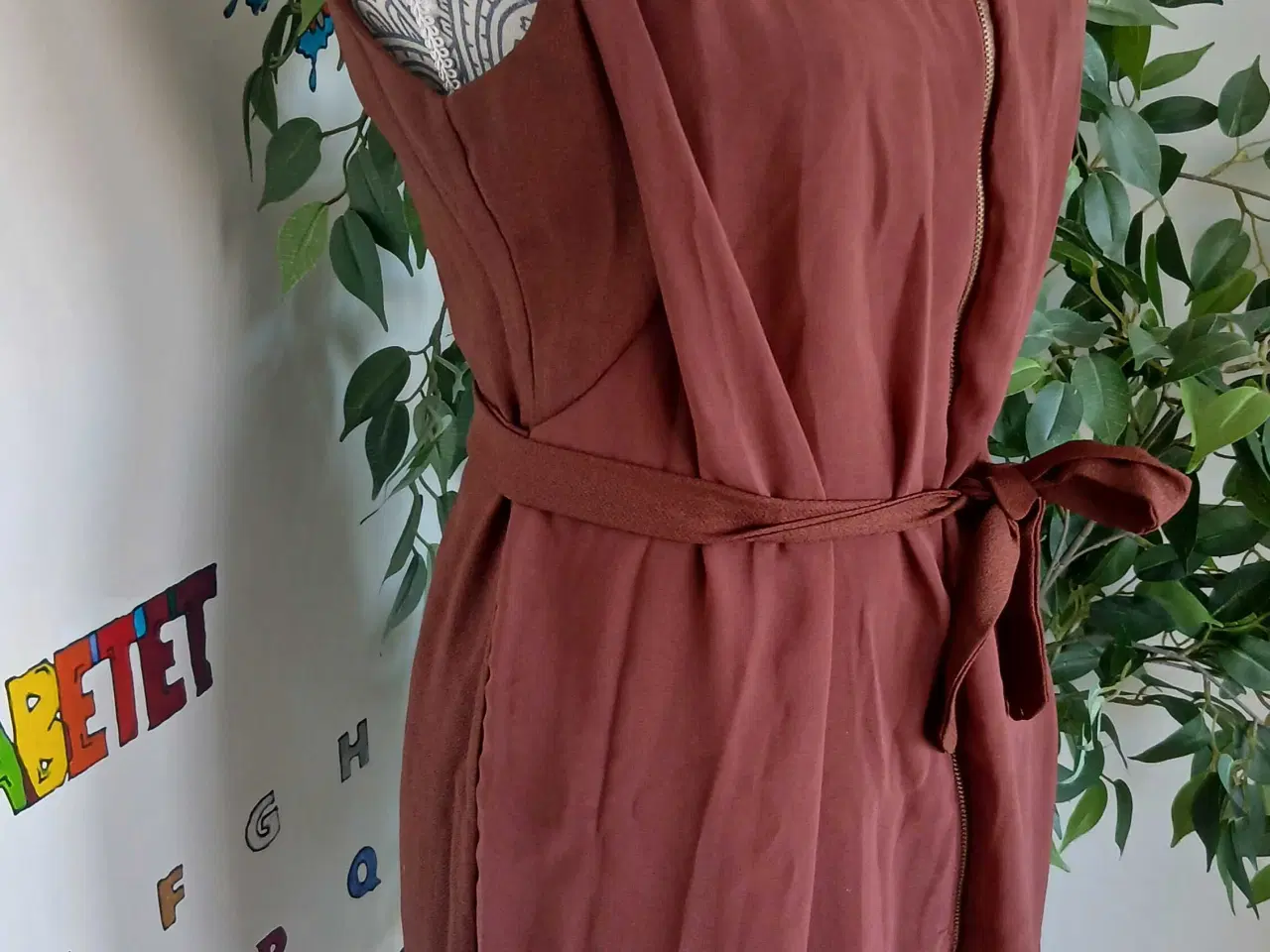 Billede 4 - Kjole. ICHI. Small/36