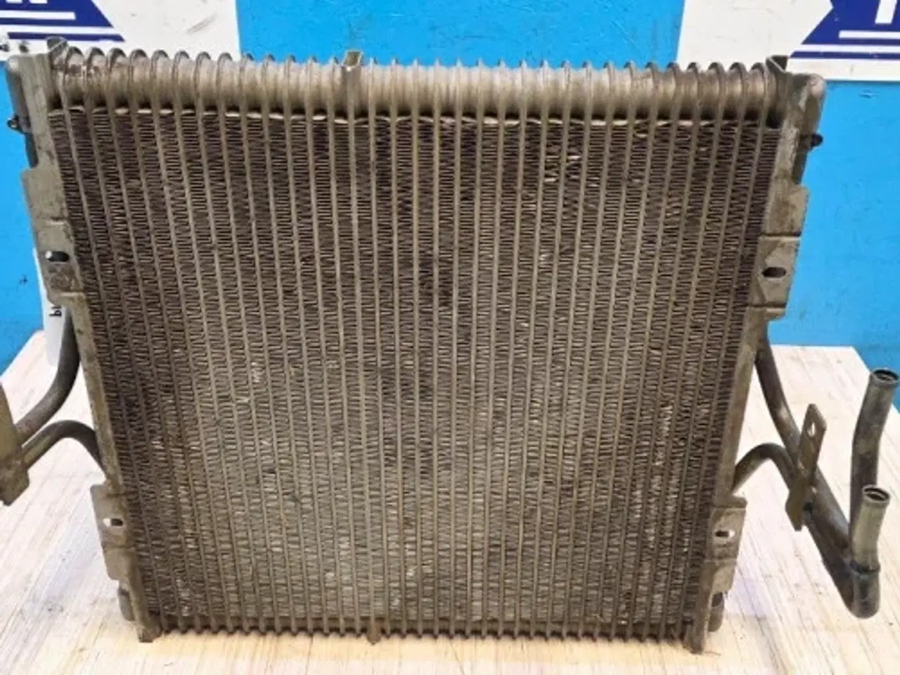 Billede 14 - New Holland LB115B Oliekøler 87410099