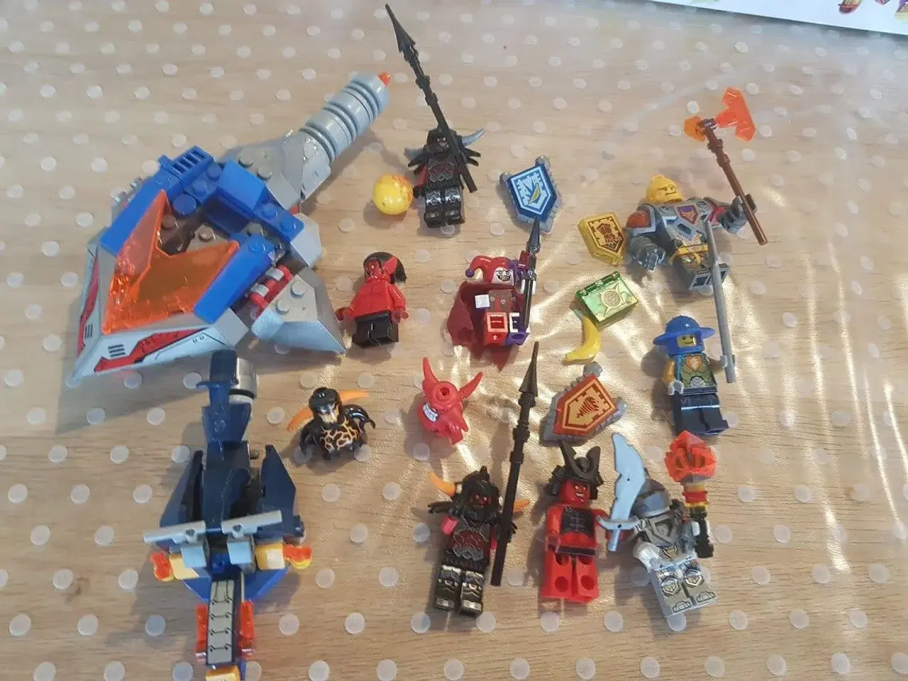 Billede 5 - Lego Nexo Knights 70316 og 70323