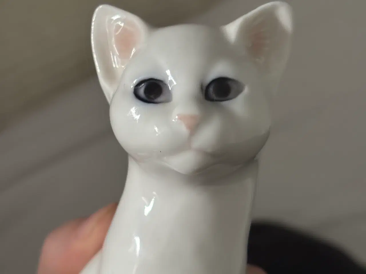 Billede 5 - ✨ Bing & Grøndahl porcelæns killing – hvid kat mod