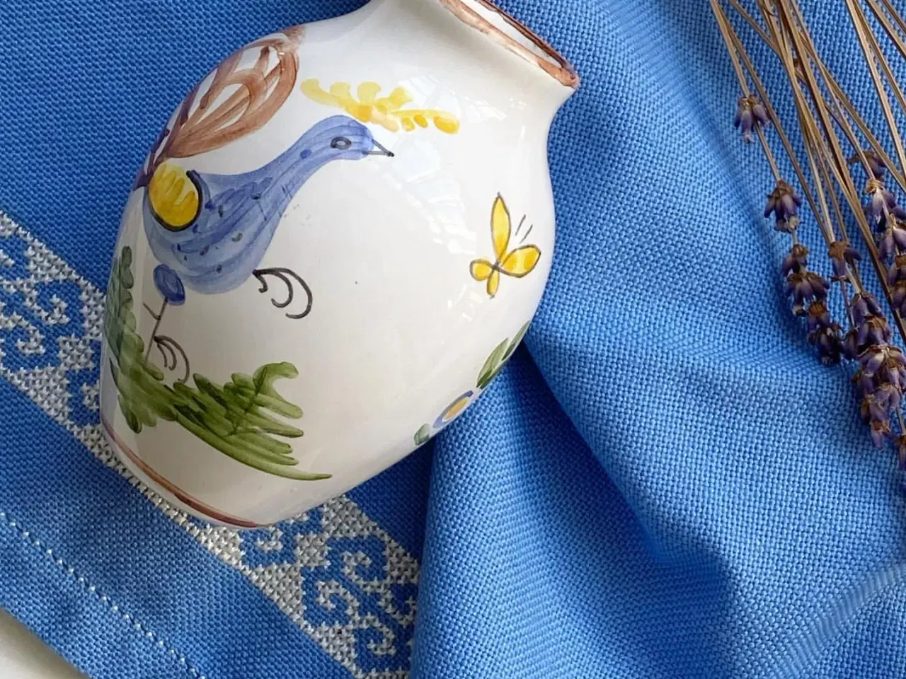 Billede 4 - Lille keramikvase m fugl og blomster