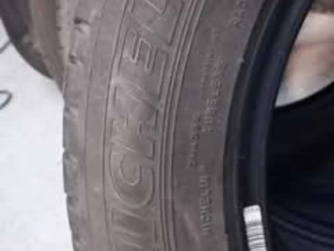 Billede 3 - 215/60/17 ..4 stk sommerdæk..4 mm