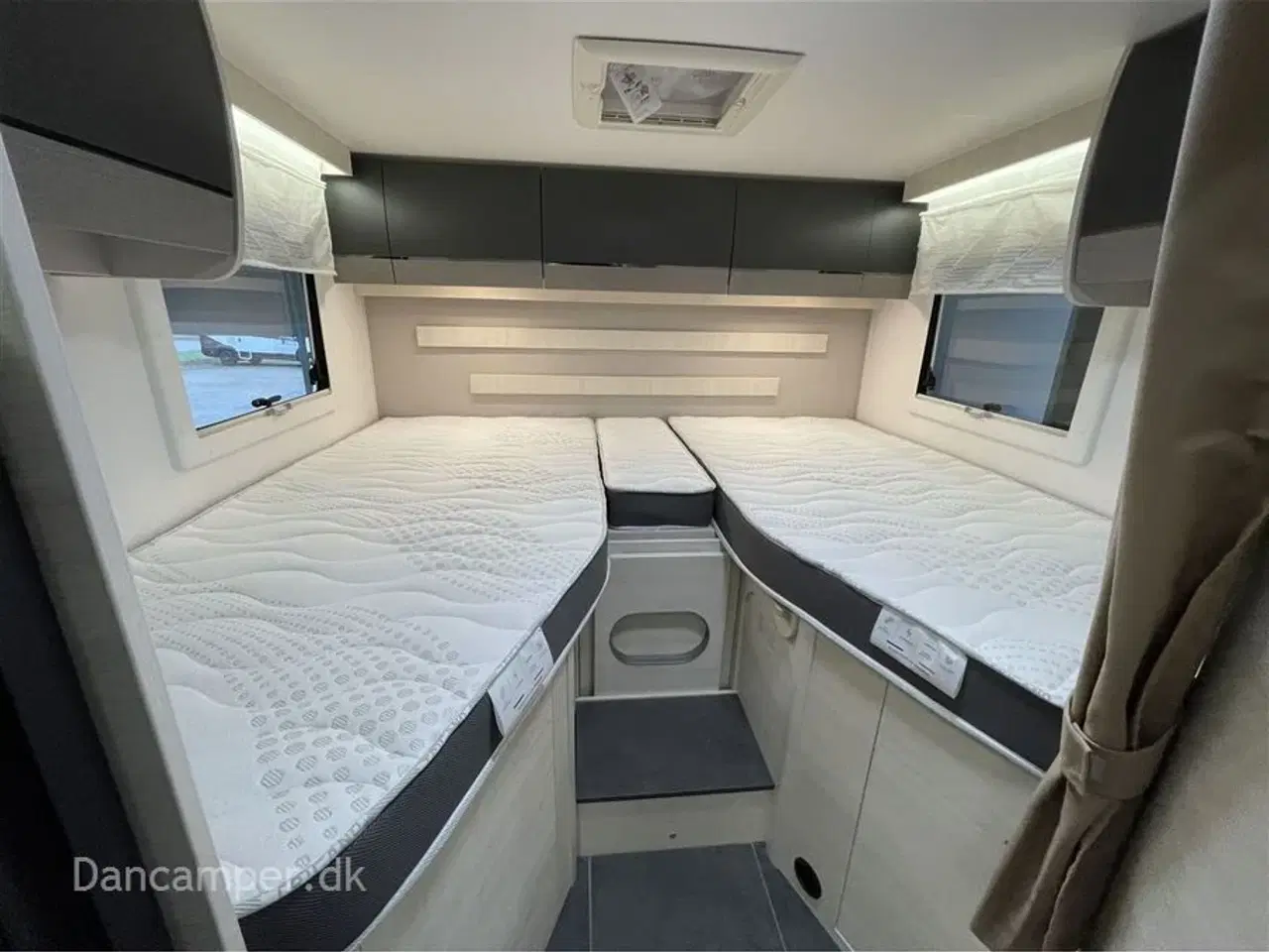 Billede 33 - 2024 - Chausson Titanium 627 ULTIMATE   Enkeltsenge + hæve-/sænkeseng, 5 selepladser, 4 sovepladser med mulighed for 5, 170Hk Aut,, Artic pakke, meget udstyr