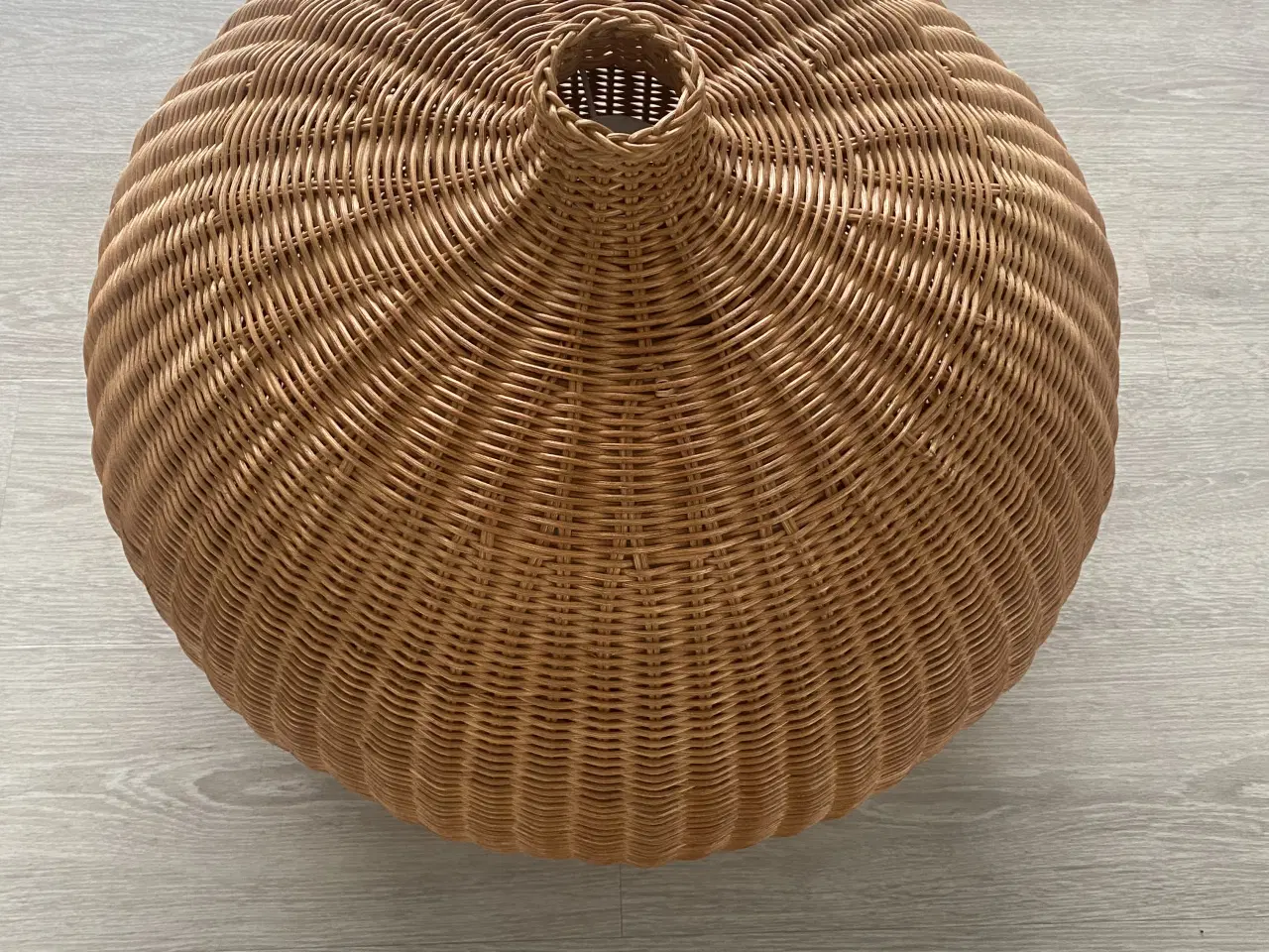 Billede 2 - FermLiving Lampe i Flet