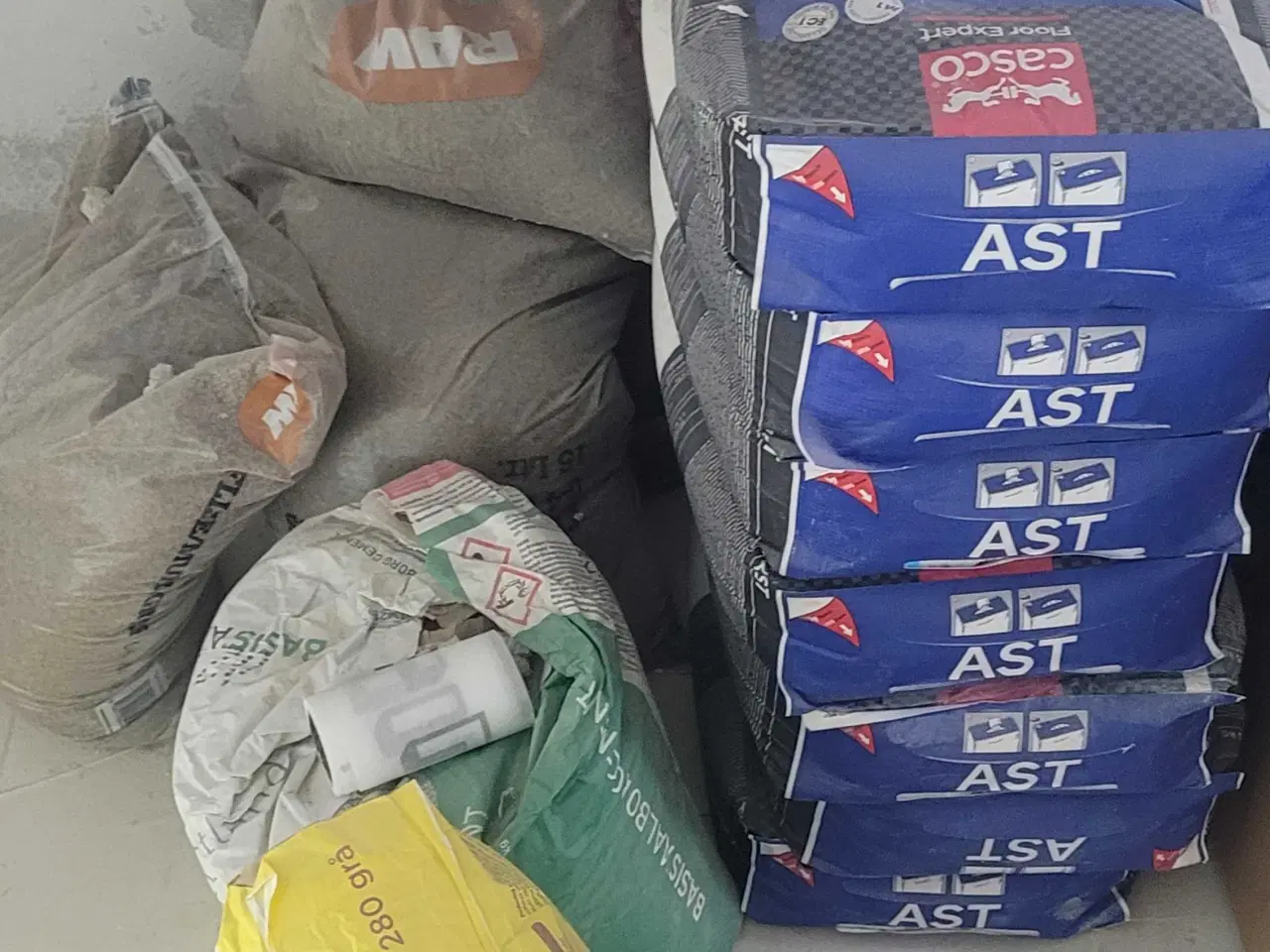 Billede 6 - Gulvspartelmasse Casco HAND (7 poser) - 71% rabat