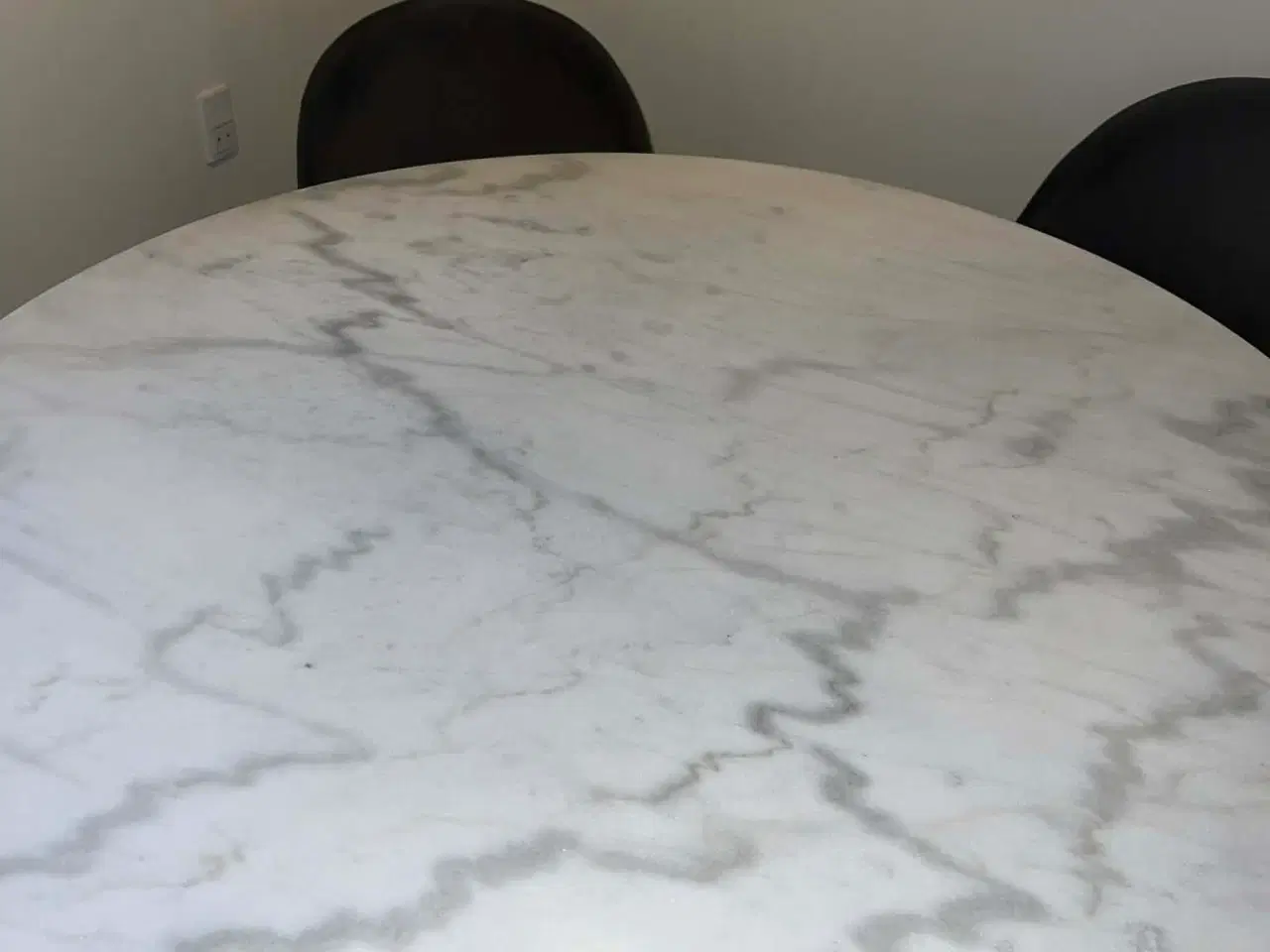 Billede 2 - Spisebord med ægte marmorplade og stel i rustfrit 
