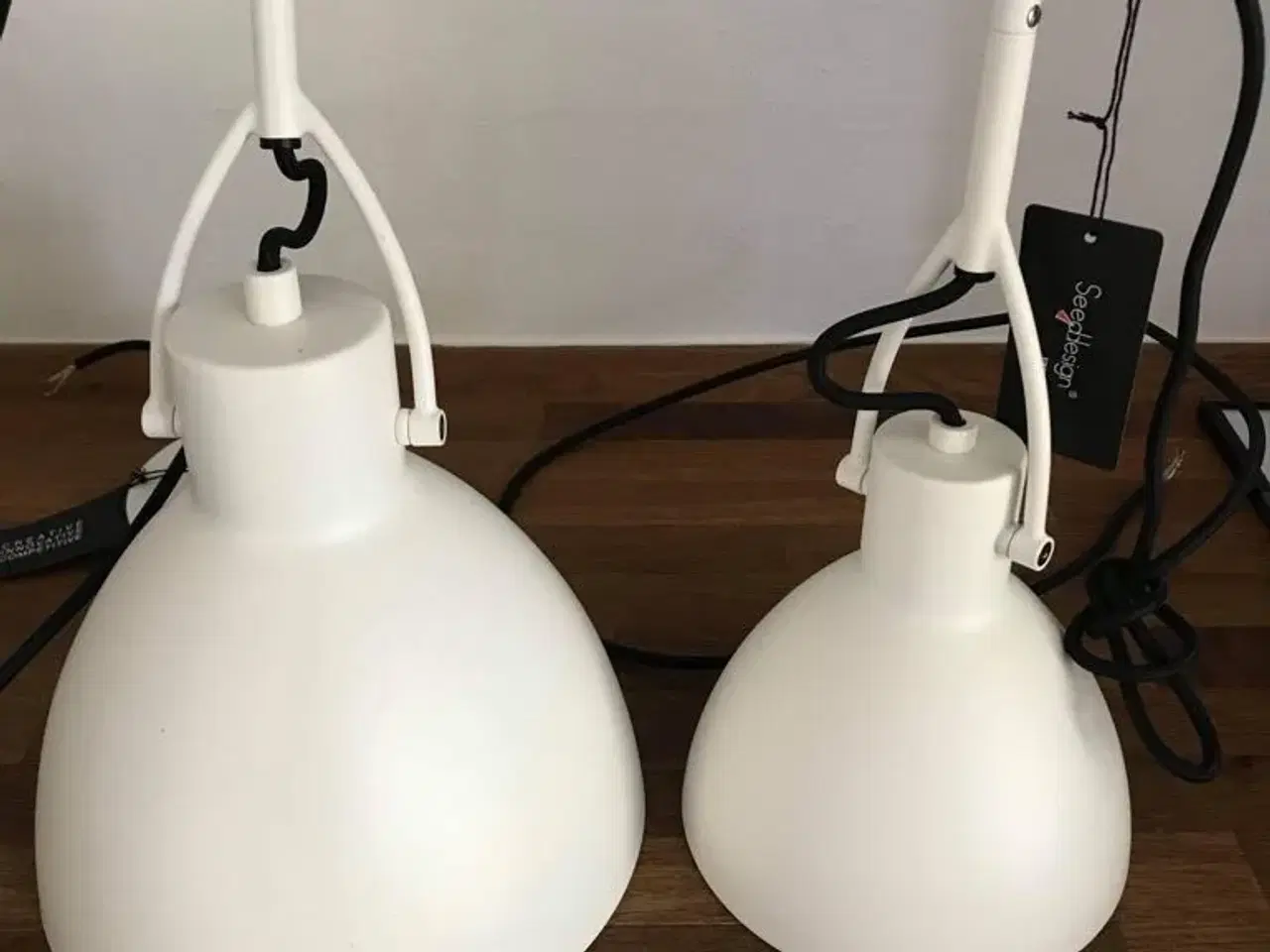 Billede 2 - Hvide Seeddesign lamper sælges