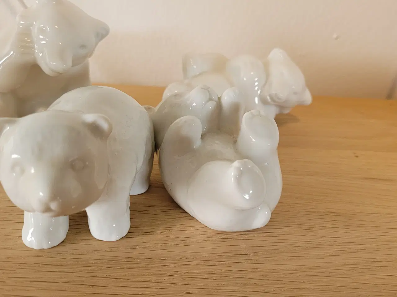 Billede 2 - Søde små porcelæns bjørne. 