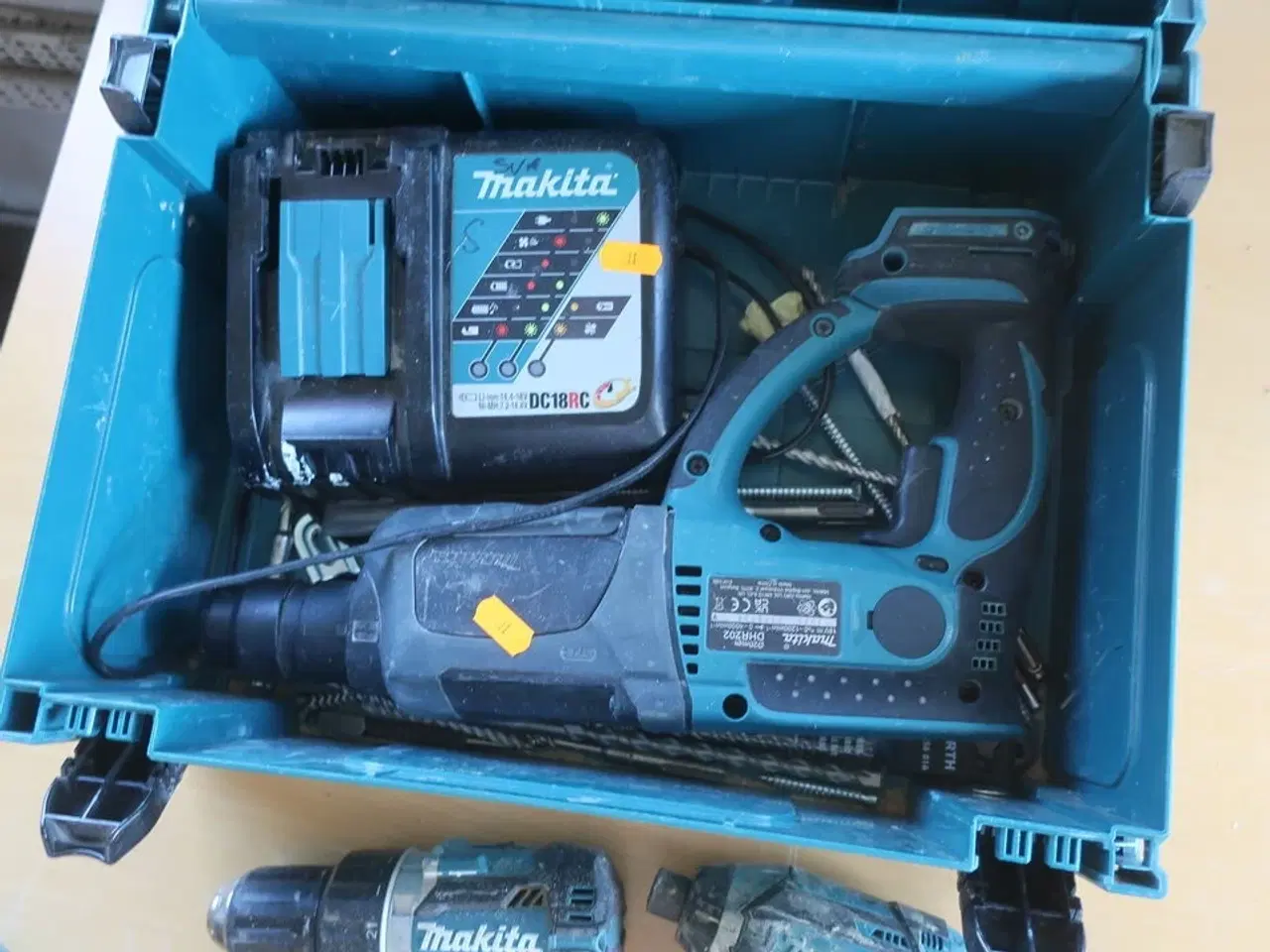 Billede 2 - Akkuværktøj MAKITA stiksav, nøgler m.v. inkl. lader og ét batteri