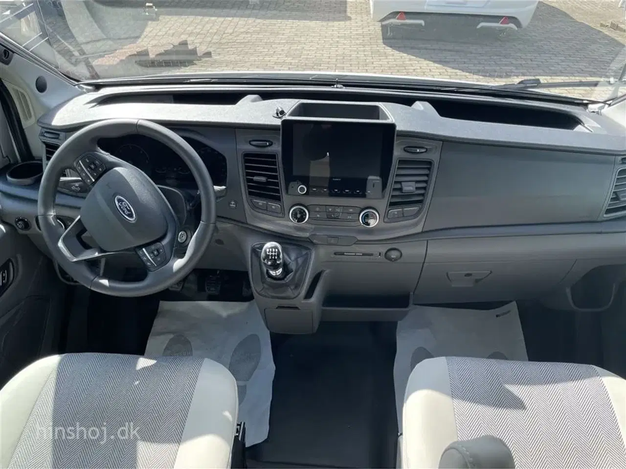 Billede 15 - 2024 - Etrusco T 7.3 SF Complete Sel.   Etrusco By Hymer – Luksus og Funktionalitet i Perfekt Harmoni fra Hinshøj Caravan